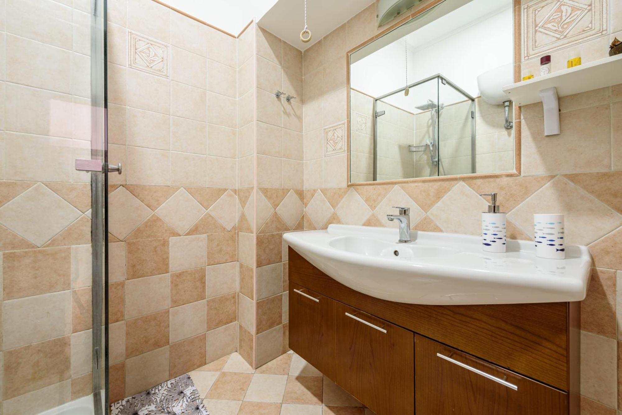 Apartment House Trinita 21